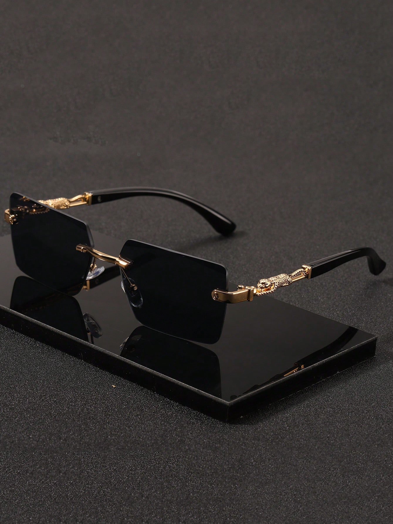 1738668505692418c064fe34b444a41c19bde8930a.jpg 1