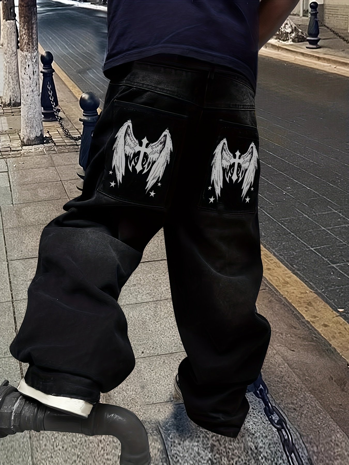 a0ad5643-3b5f-42b8-af7d-71d85d0d6fc1.jpg 1